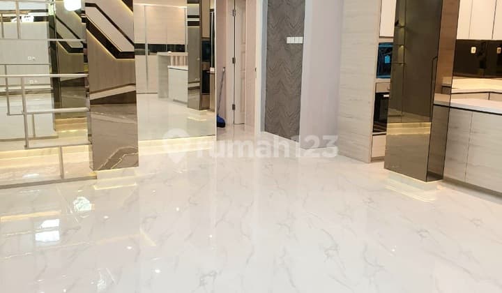 Rumah Mewah Menaggio Village Illago Gading Serpong