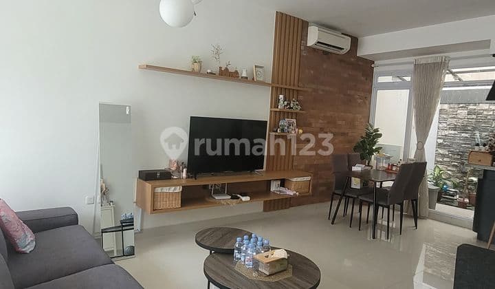 Rumah Strategis 2,5 Lantai - Cubico Residence, Ciputat, Tangerang Selatan