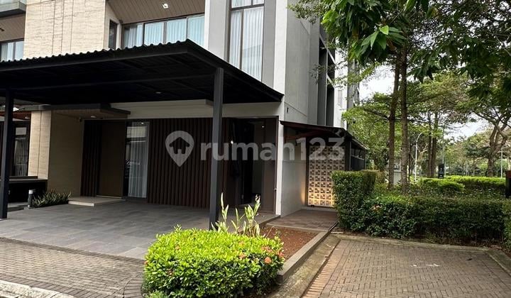 Rumah Cantik Hoek Semi Furnish di Zora BSD