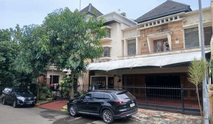 Rumah Mewah 2 Lantai di Puspita Loka Bsd, Tangerang