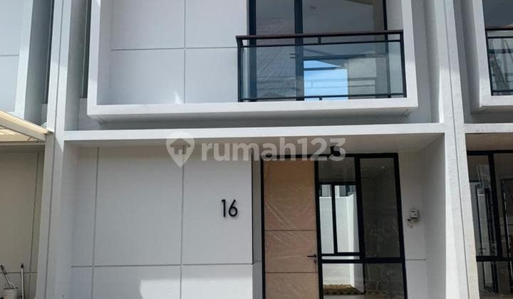 Rumah 2 Lantai Nyaman di Cendana Cove Lippo Karawaci