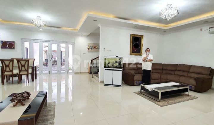 House Suitable for Office in Jati Padang, Area 468m