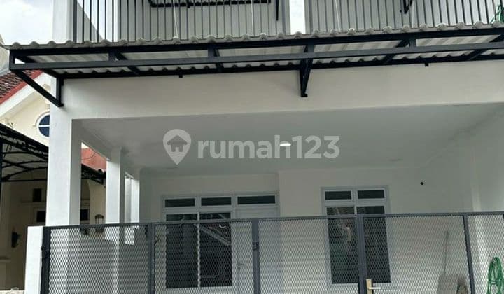 House in Vila Dago Pamulang, Good and Move-in Ready