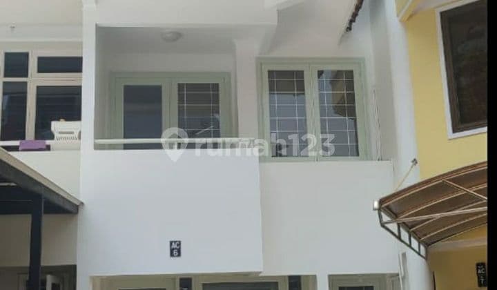 Townhouse di Pantai Mutiara Pluit Jakarta Utara