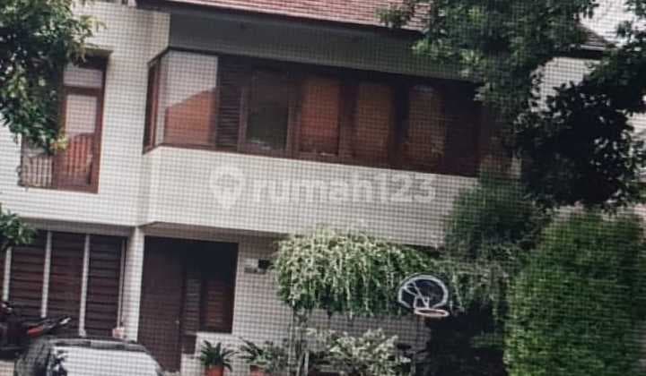 Rumah 2,5 Lantai di Puri Bintaro Siap Huni