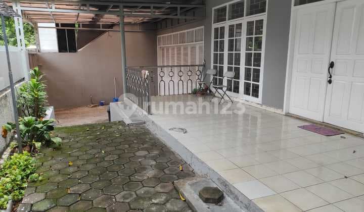 Rumah di Jl Dempo Kebayoran Baru Jakarta Selatan