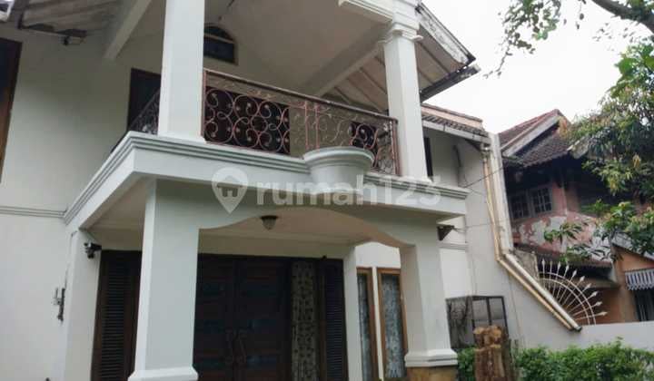 Rumah Bisa Untuk Usaha di Jalan Utama Bintaro Jakarta Selatan