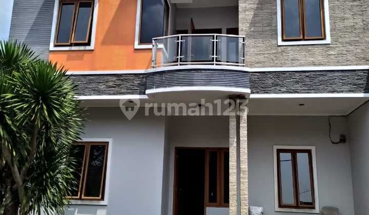 Rumah Luas 84M 2 Lantai di Bintaro Crown Residence Ciputat Tangerang Selatan