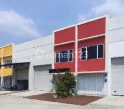 Ready-to-Use West Karawang Warehouse, Area 162M