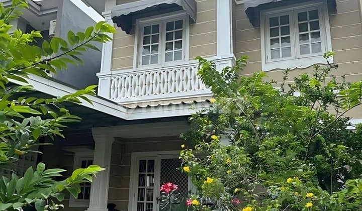 Rumah 2 Lantai Dekat Pintu Tol Kota Wisata