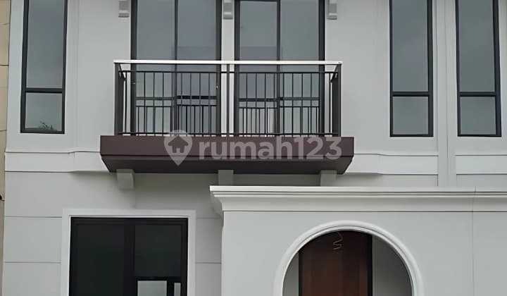 Rumah Clasic Modern 2 Lantai Dekat Pintu Tol Kota Wisata