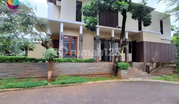 Rumah Strategis 2 Lantai Rapi Siap Huni di Citra Grand