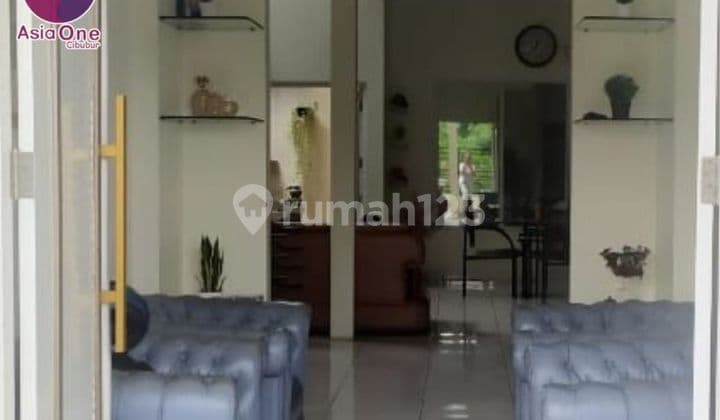 2-Storey Strategic House with Citra Grand Toll Gate Access