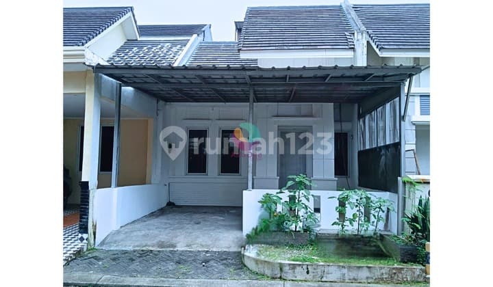 Minimalist 1-Story House Ready to Occupy in Kota Wisata