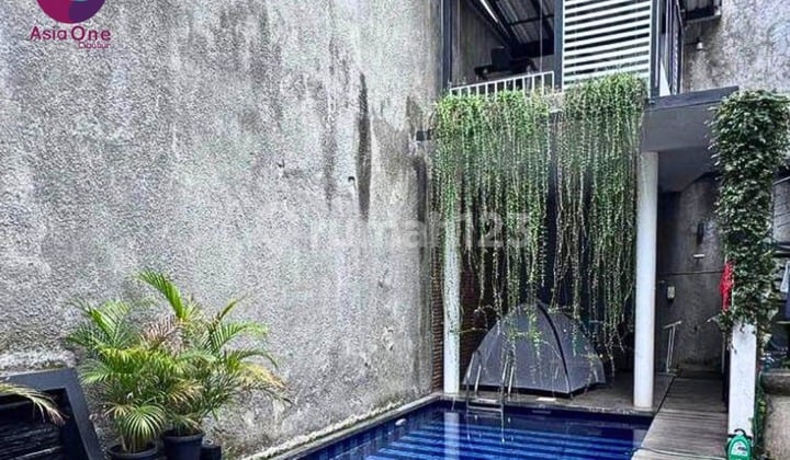 Rumah Mewah 2 Lantai+pool Di Kota Wisata