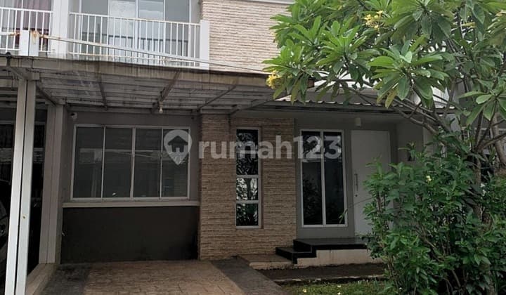 Rumah 2 Lantai Strategis Dekat Mall Di Cibubur Country