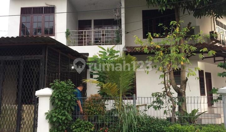 Dijual rumah 5 kamar dekat USU Medan SHM