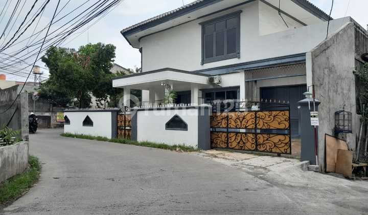 Turun Harga Rumah Mewah Hook Dekat dengan LRT Harjamukti