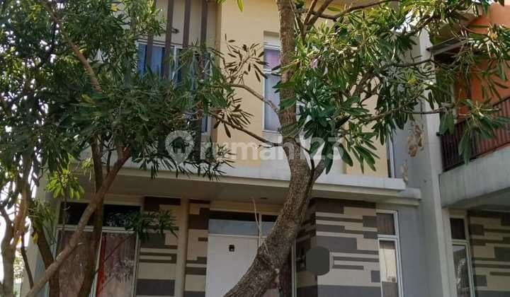 Rumah Murah 2 Lantai di Cibubur Masih Dapat Ruang Terbuka Hijau