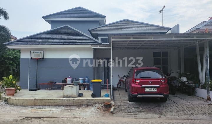 Dijual Rumah Hook 1.5 Lantai Siap Huni di Cibubur Country