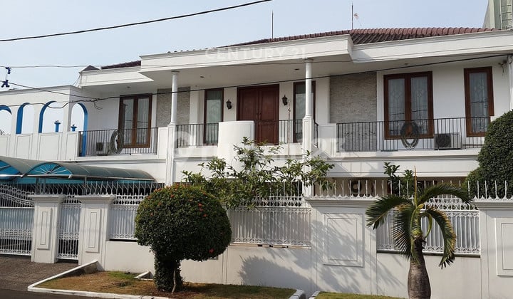 Rumah Tinggal 2 Lantai Dalam Komplek di Pulomas Barat S8091
