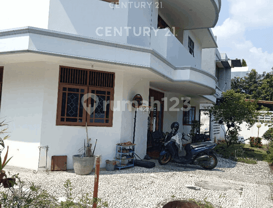 Rumah 2 Lantai Siap Huni Harga Mendekati NJOP Kelapa Gading S9654