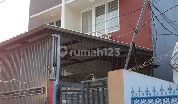 For Sale, Mrs. Rumah Bagus, Jl. Kepu Dalam 8, Kemayoran, Central Jakarta.