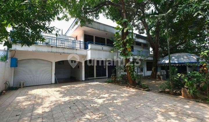 Dijual Rumah Klasik Cocok Untuk Usaha!! Area Lebak Bulus-jaksel