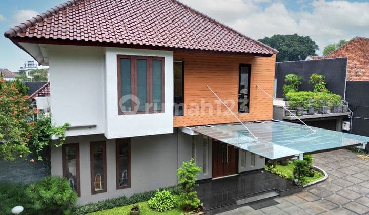 Disewakanl Rumah Mewah Klasik Modern!! Di Menteng, Menteng