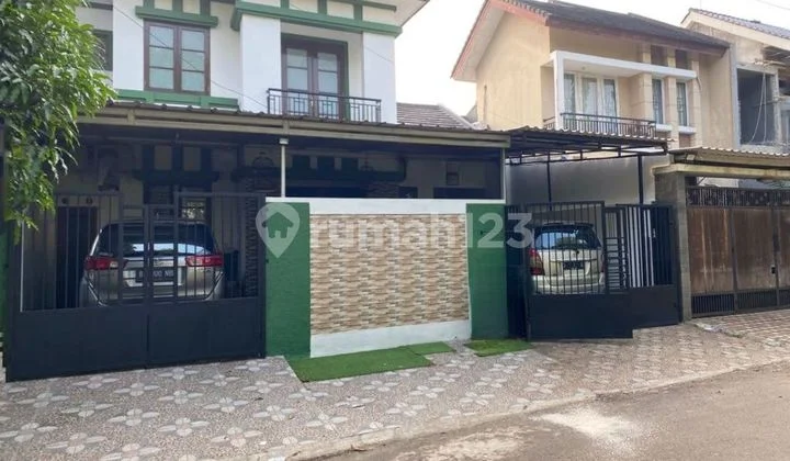 Rumah Luas Strategis di Kencana Loka Bsd Dekat Toll dan Stasiun