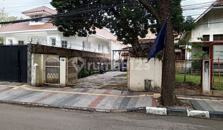 Rumah Strategis Untuk Kantor & Bisnis Di Mainroad Gatot Subroto