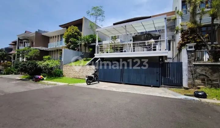 Beautiful Ready-to-Occupy House in Setra Duta Near Pasteur Toll Road