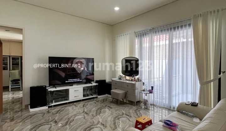 Rumah 2 Lantai Bagus SHM di Riverpark, Jakarta Selatan