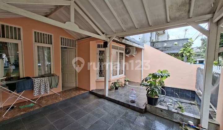 Dijual Rumah Full Furnish Sektor 4Bintaro Tangerang Selatan