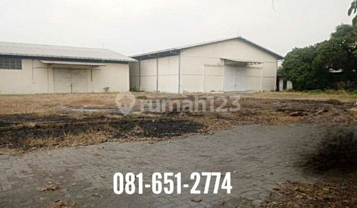 Gudang di Raya Gempol