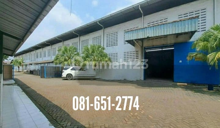 Factory on Raya Gempol