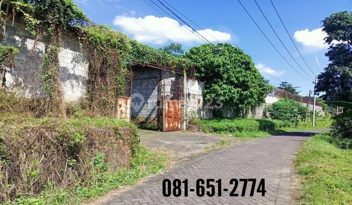 Land in Tretes Prigen