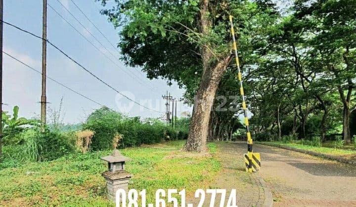 Land in Tretes Prigen