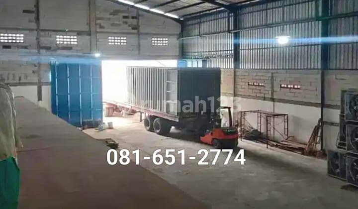 Gudang di Bypass Mojokerto