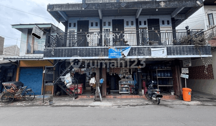 Strategic Shop House for Sale at an Attractive Price in Pondok Ranji