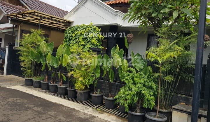 Strategic House for Sale at an Attractive Price in Pondok Aren