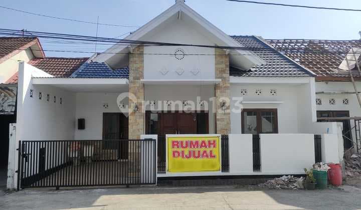 Ready-to-Occupy House in a Housing Complex, Suitable for Investment or Residence, Near Ringroad Kasihan.