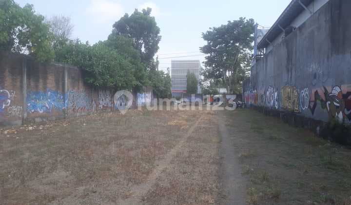 Tanah Pinggir Jalan Ringroad Gamping Sangat Strategis Cocok Untuk Bisnis