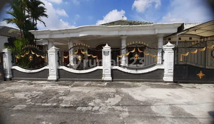 Rumah Keluarga Tengah Kota Dekat Balaikota Jogja