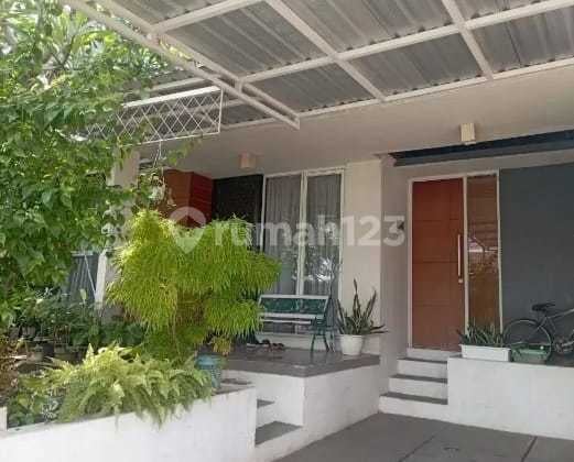 Rumah Dijual di Perumahan Bsb