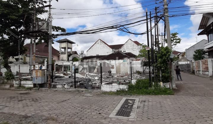 Tanah Bagus Untuk Hunian Atau Komersil di Demangan Baru Jogja Dekat Kampus Ugm Uny Atmajaya