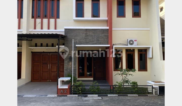 Luxury House in a Housing Estate Near Jogja Expo Center Inside Ringroad