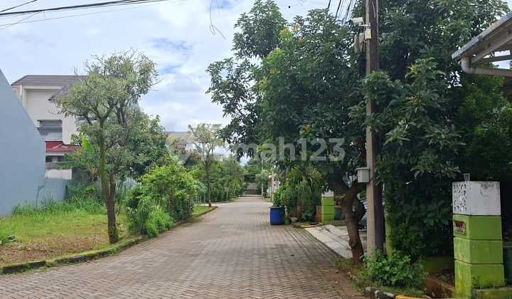 Land in Cluster Hook Position Islamic Environment Sawangan