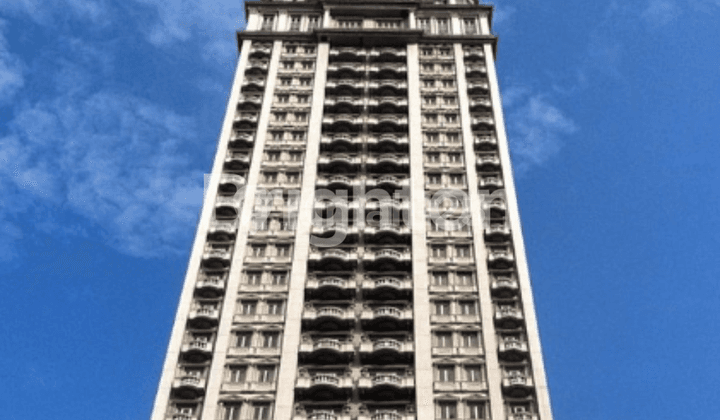 Apartment City View With 4 Bedrooms Fully Furnished South Jakarta