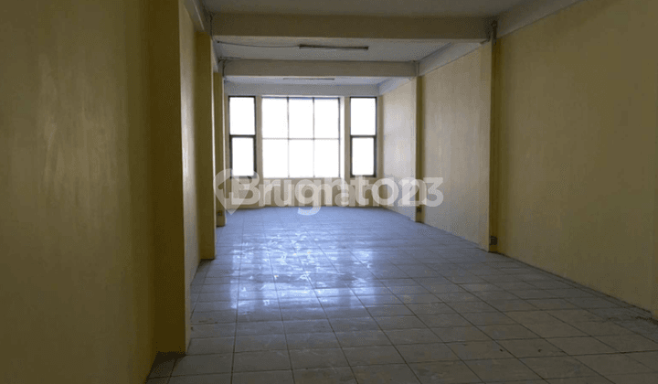 Ruko 3,5 Lantai Bisa Untuk Kantor, Klinik, Bank & Restaurant